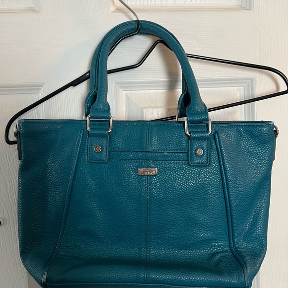thirty-one Handbags - Thirty-One Teal fo leather jewel purse